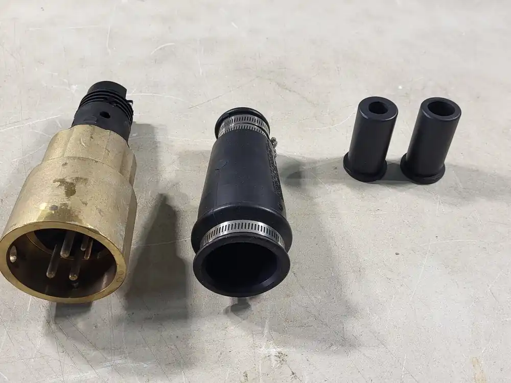 Uni-Lock Lever-Action Connector 8343-5 75A 750V