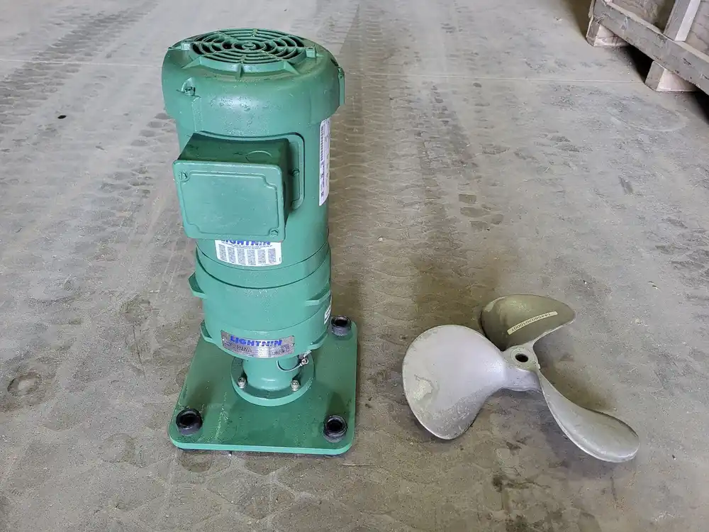 Fixed-Mount Portable Mixer EV6Q75 w/ Marine Propeller