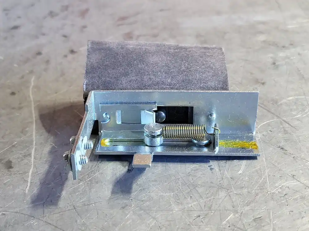 Auxiliary Contact Kit DS200EK2 2 NO-2 NC