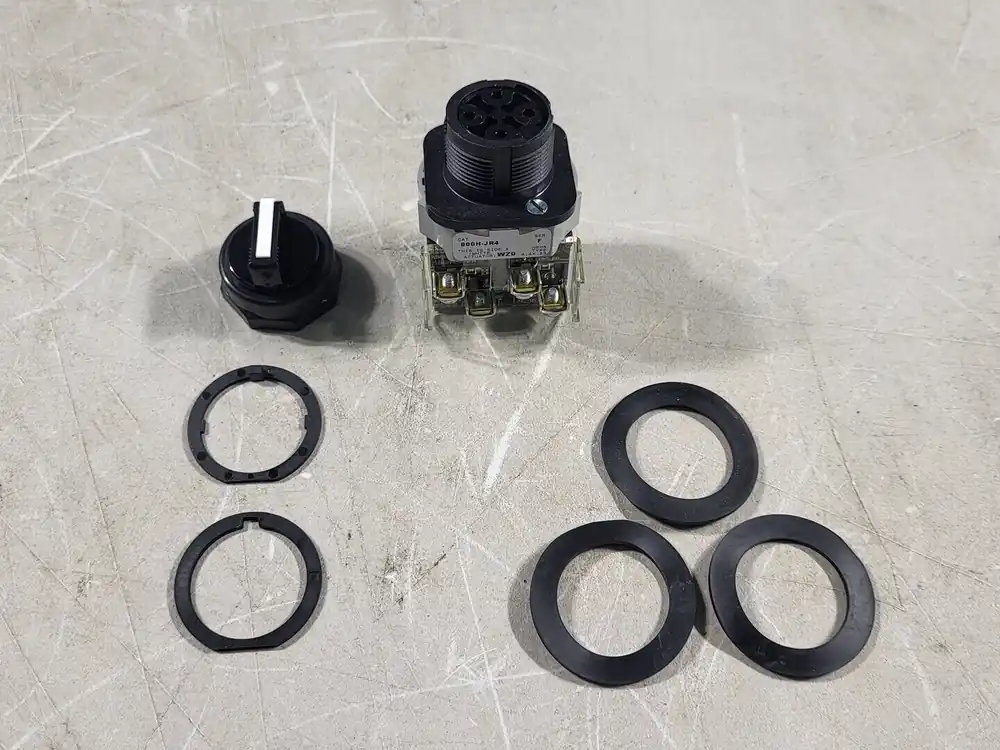 3-Position Selector Switch 800H-JR4
