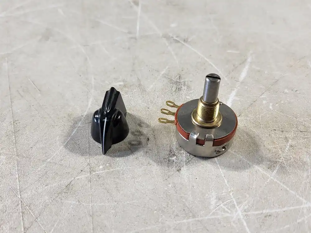 Potentiometer RV4NAYSD153A