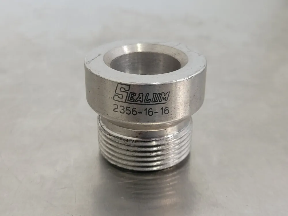 Hydraulic Adapter 1" Weld-on Tube X M-16 ORFS 2356-16-16 (Bag of 6)