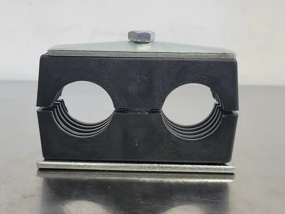 Twin Assembly Pipe Clamp 1-1/4" Hole