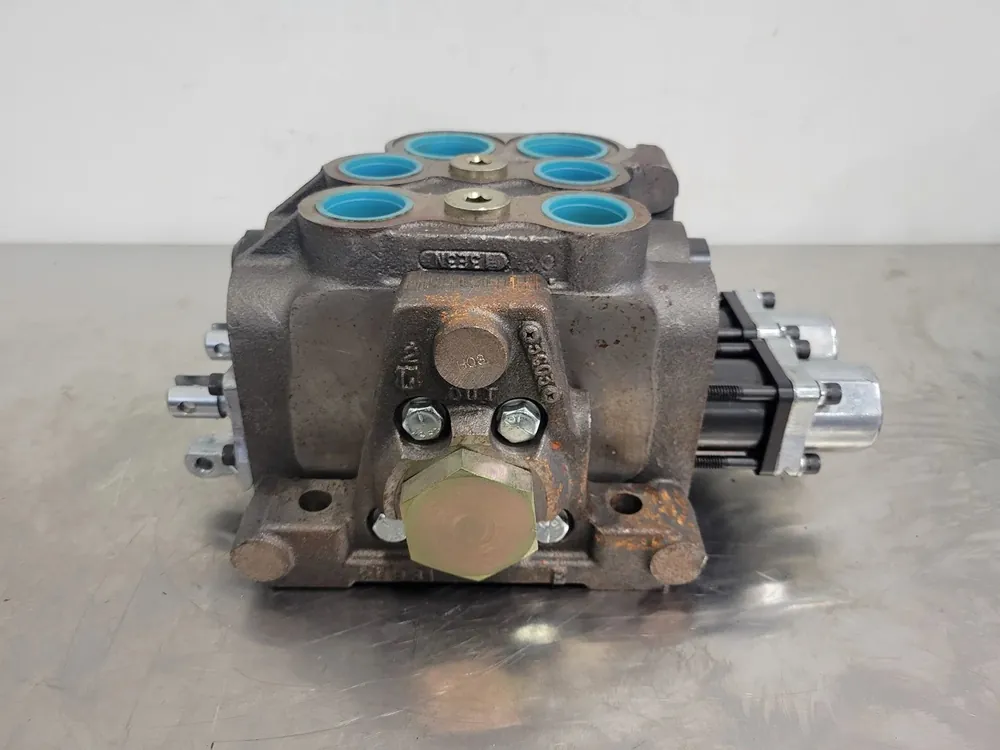 Directional Control Valve V40-1082-D