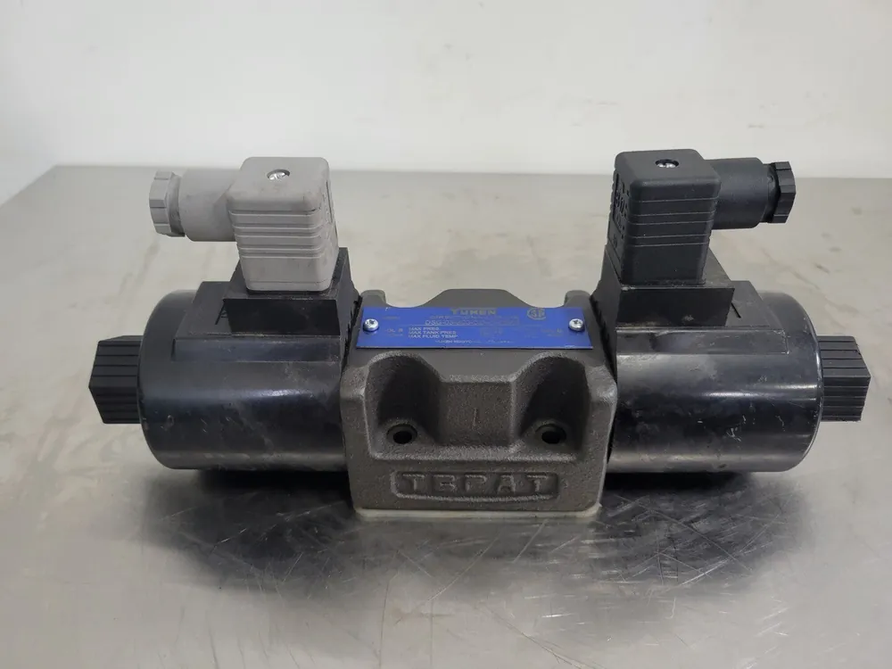 Directional Valve DSG-03-3C3-D24-N-50905