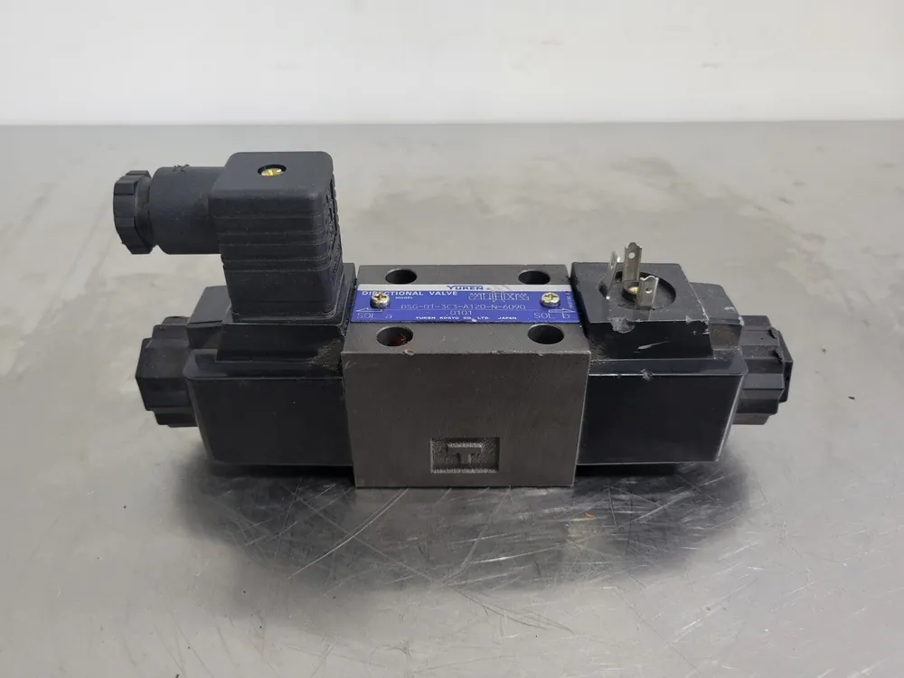 Directional Valve DSG-01-3C3-A120-N-6090