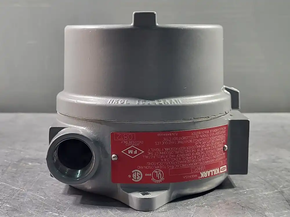 HKB Enclosure with 347V 440W Photocell and Lens VMHKPC3