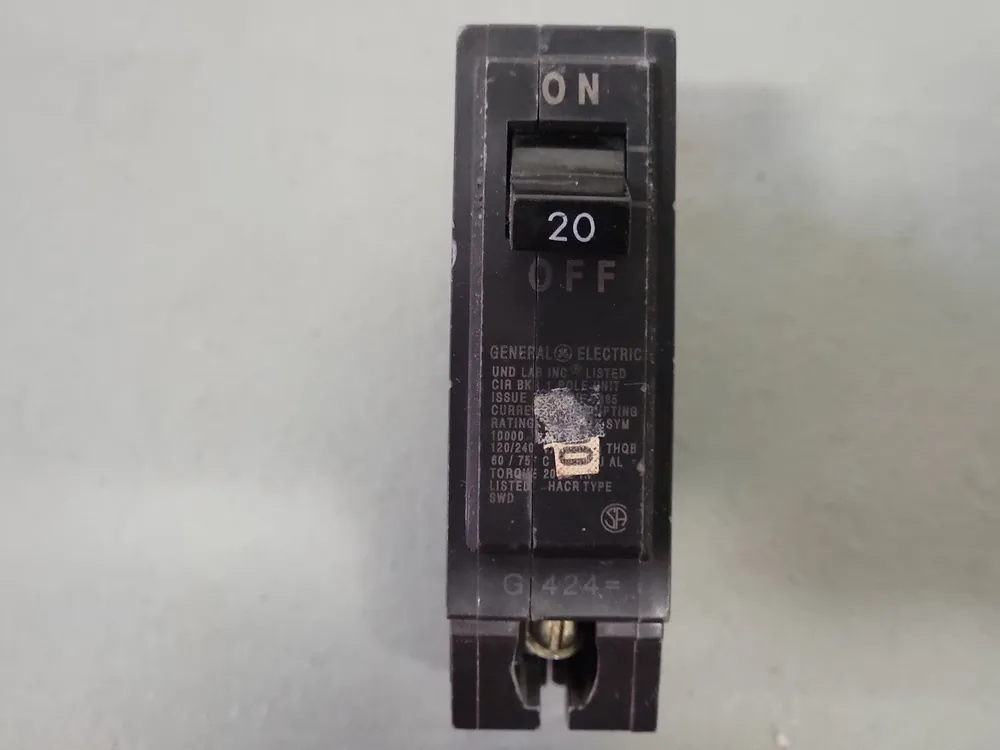 20 Amp, 1 Pole, 120/240 volts Circuit Breaker THQB120