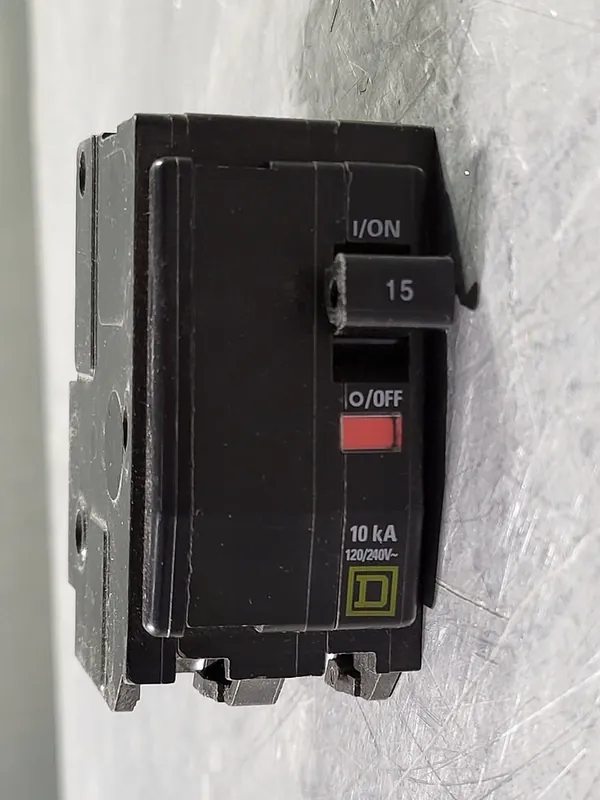 15 Amp, 2 Pole, 120/240 volts Circuit Breaker QO215