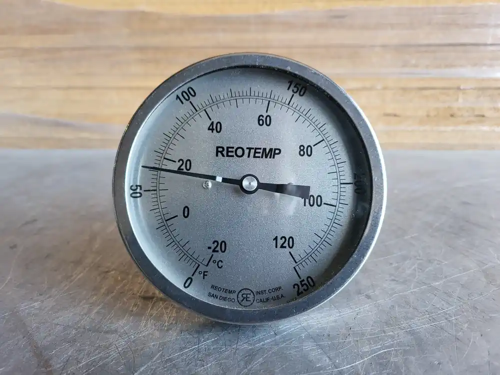 5" Dial, 2.5" Stem, 1/2" NPT Industrial Bimetal Dial Thermometer JJ0251D47