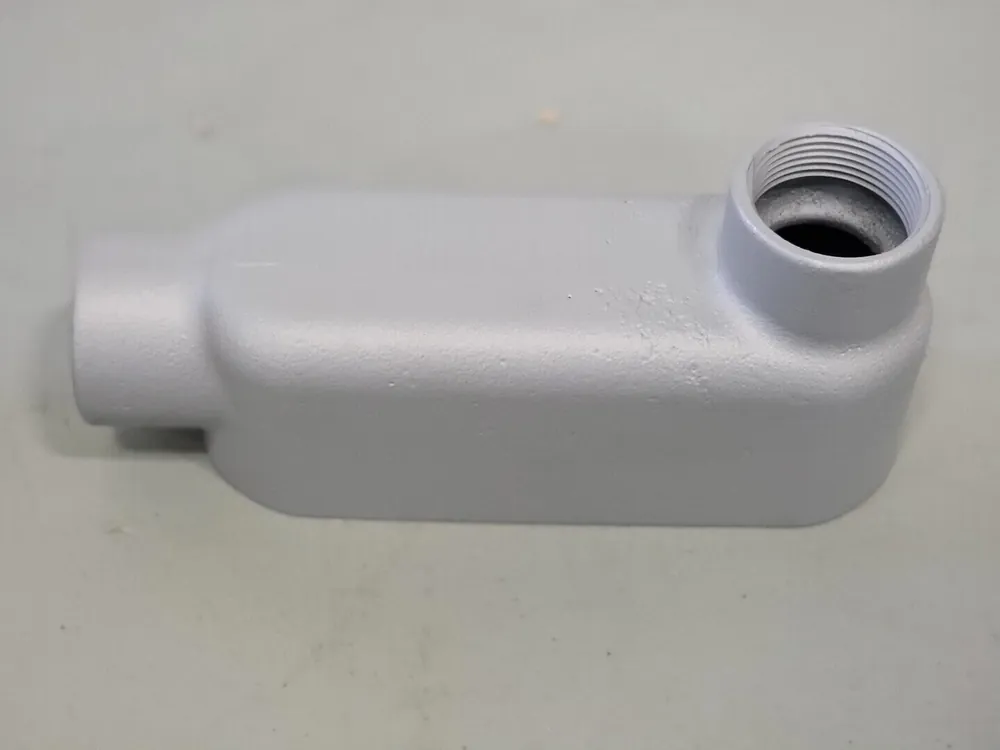 1-1/4" Malleable Iron Form 35 Unilets Conduit Body LB125-M