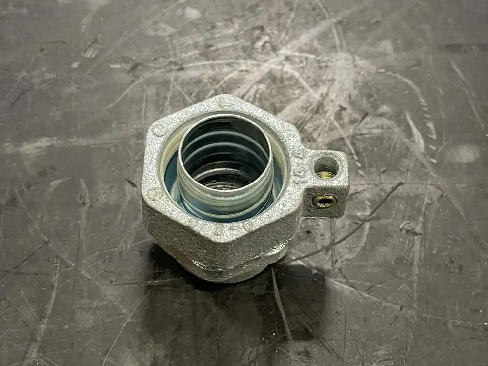 1 in. Liquid Tight Connector 4Q-100FML (Box of 4)