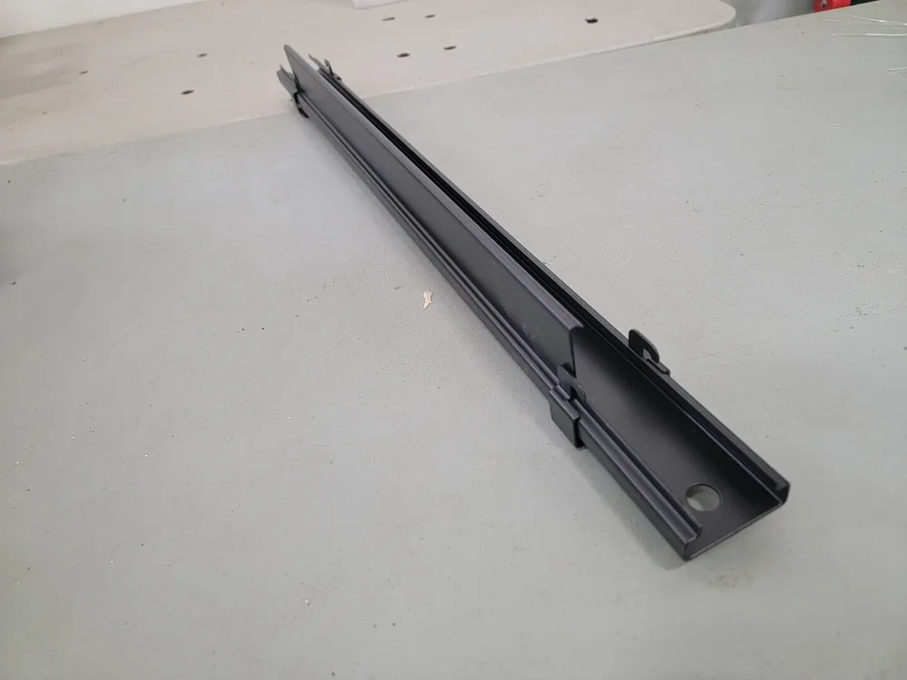 24" Trapeze Bracket WGTBS24BL (Box of 5 pcs)