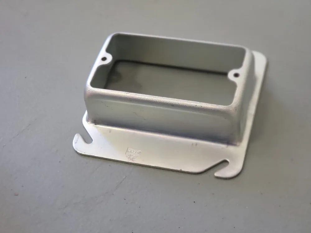 4" Square Box Device Cover 1-1/4" Raised 52-C-16 (Box of 50)