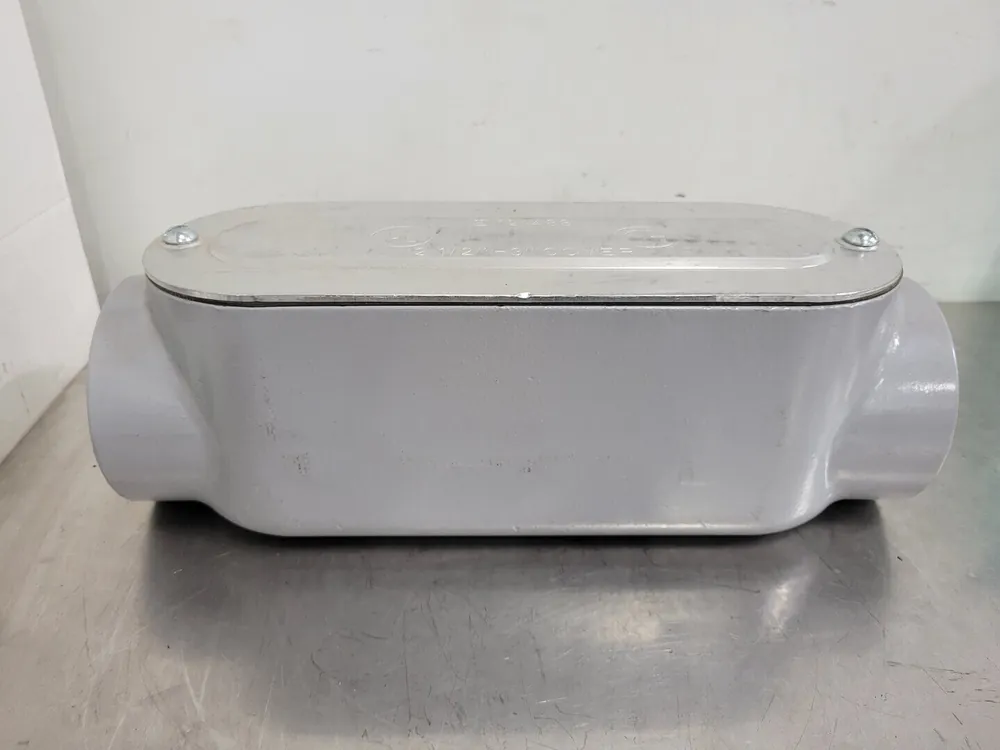 2-1/2" Conduit Body w/ Cover E121488