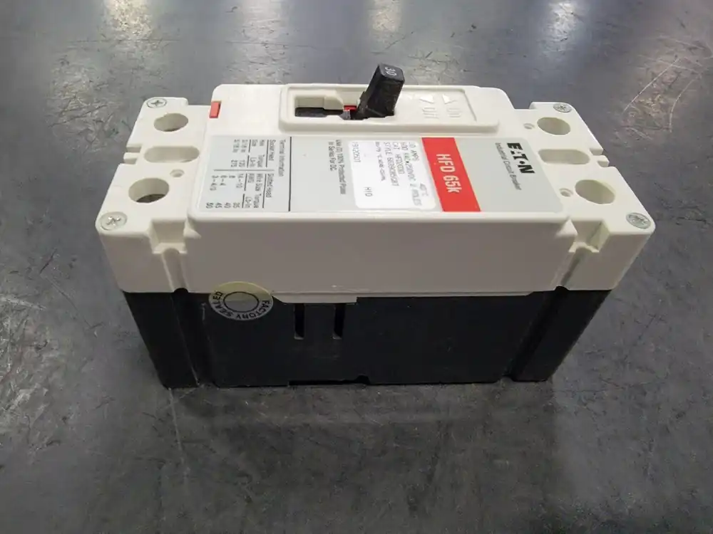 30 Amp, 2 Pole, 600 volts Circuit Breaker HFD2030
