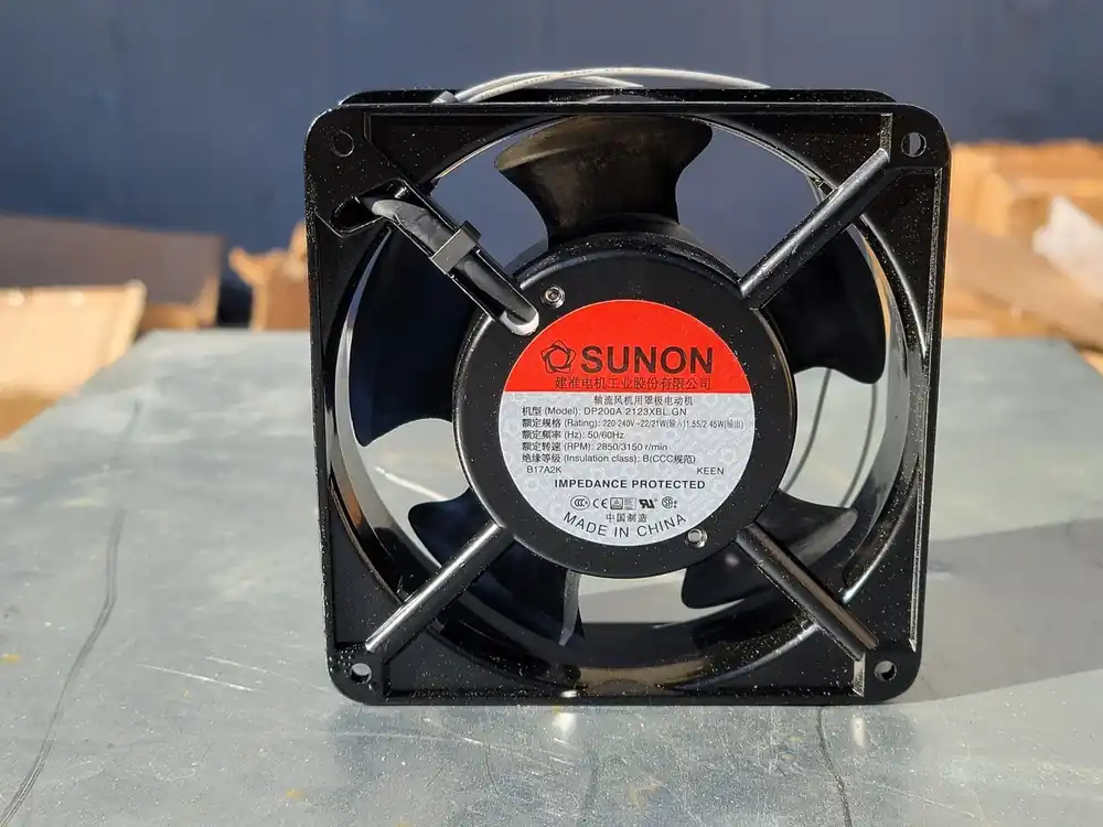 Rotary Fan DP200A 2123XBL.GN, 117 CFM, 21 W