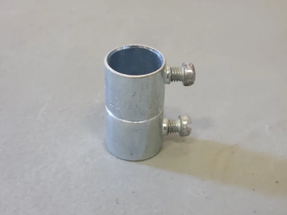 RACO 1/2" EMT Set Screw Coupling 2022 (Box of 37)