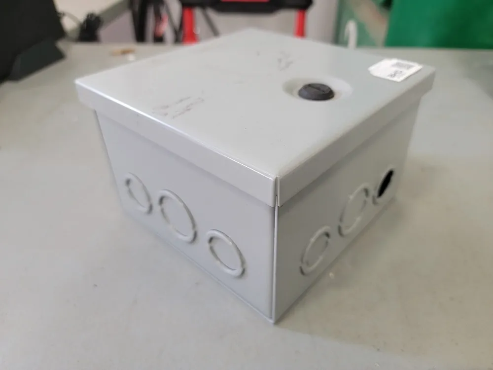 Hinge Cover Box CHKO664, 6"x6"x4"