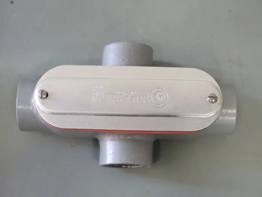 1" Aluminum Conduit Body OX-3 w/ Cover