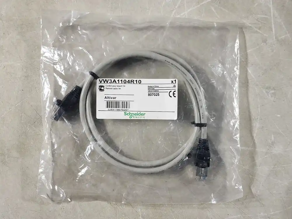 Altivar Remote Cable VW3A1104R10 1 Meter for Graphic Display Terminal