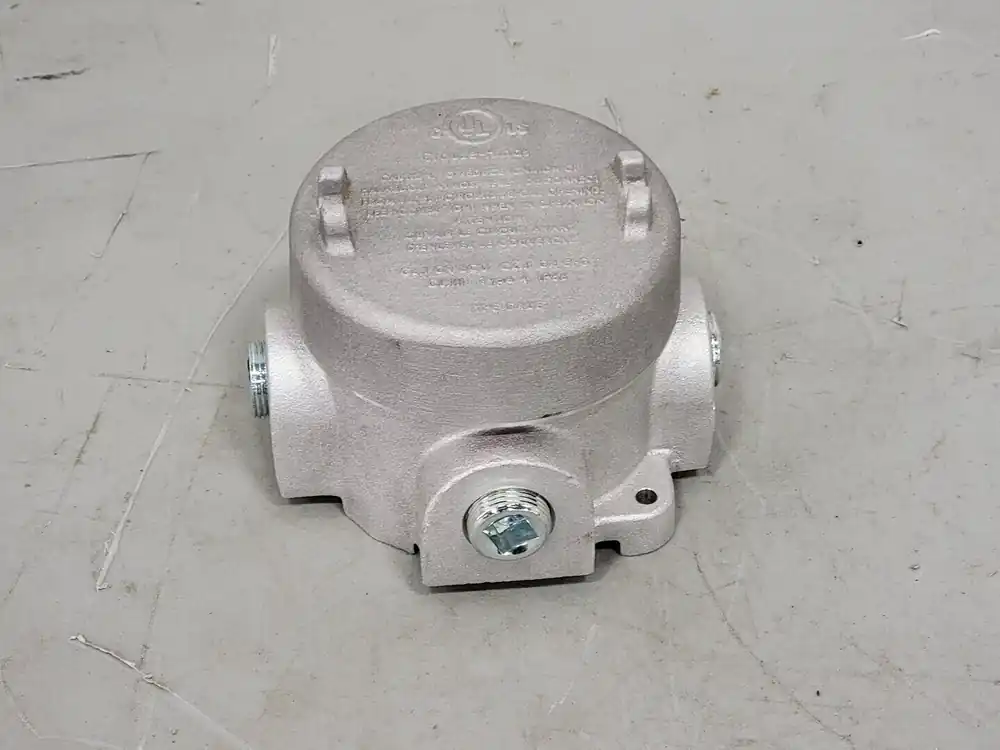 3/4" Conduit Outlet Box with Cover GRUE-29
