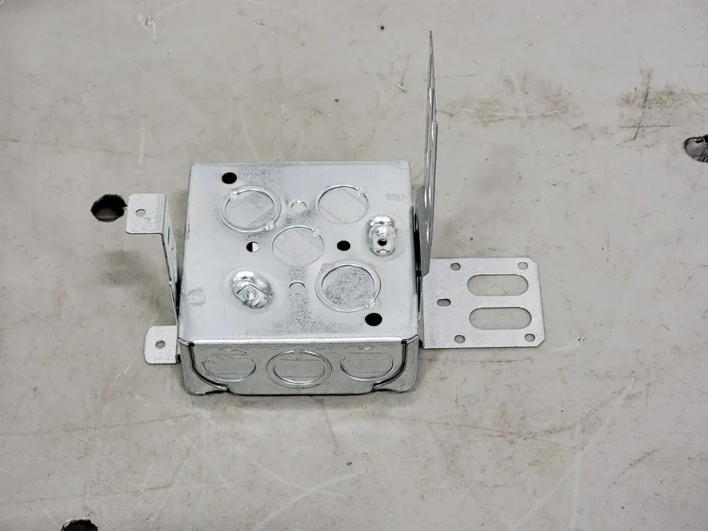 BC-52151-KSSX 4" Square Junction Box 1-1/2", Box of 25