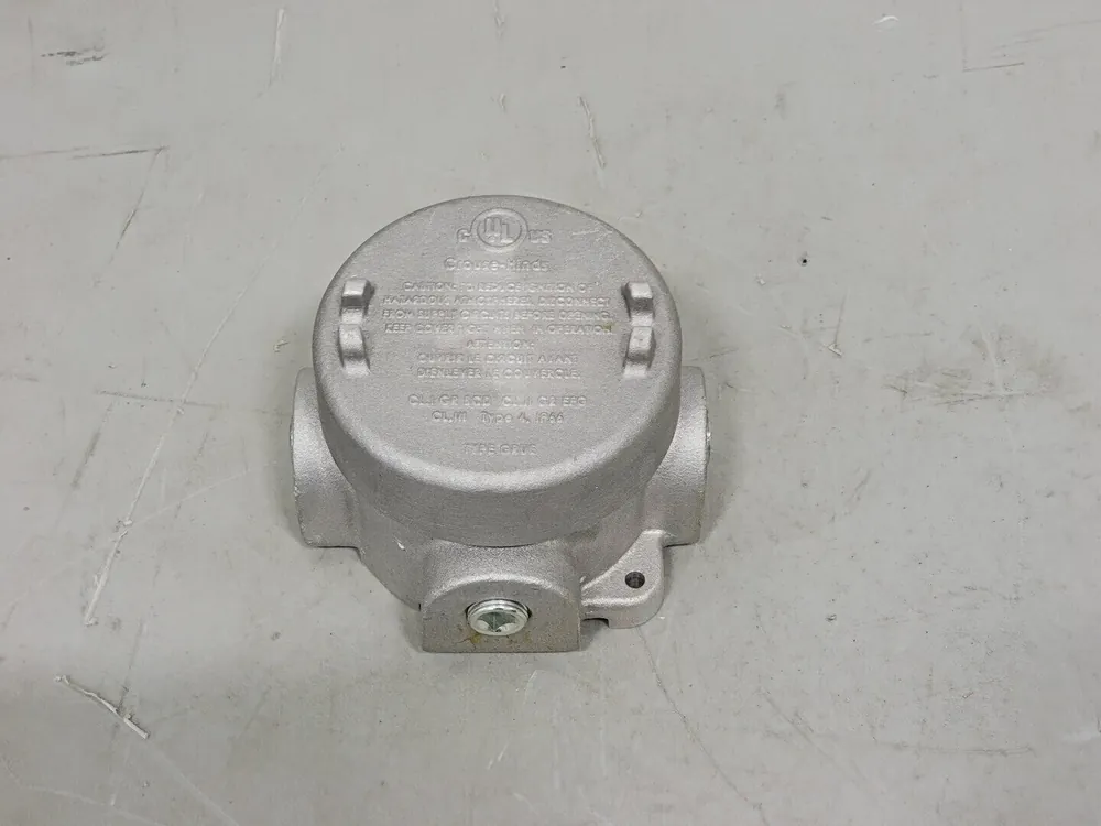 1/2" Conduit Outlet Box with Cover GRUE-19