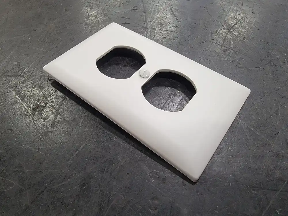 Wall Plate 1-Gang 1-Duplex TP8-W (Box of 25)
