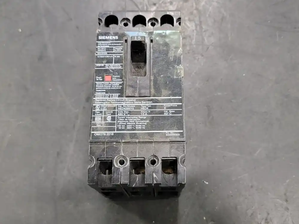 15 Amp, 3 Pole, 480 volts Circuit Breaker HED43B015