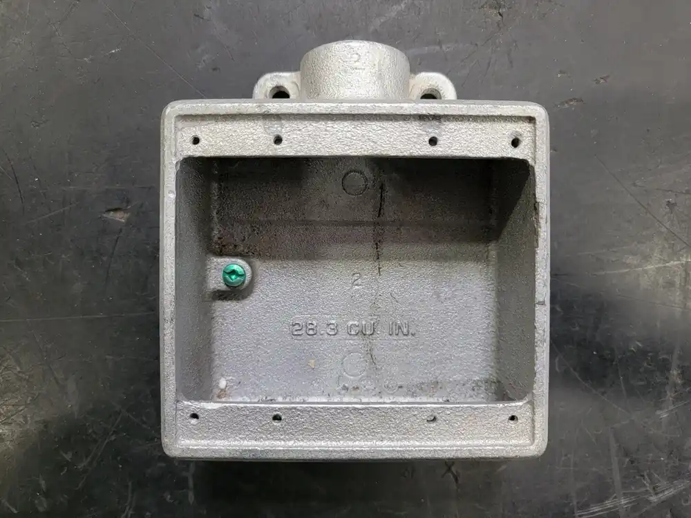1/2" Condulet FD Device Box, Deep, Feraloy Iron Alloy, Two-gang