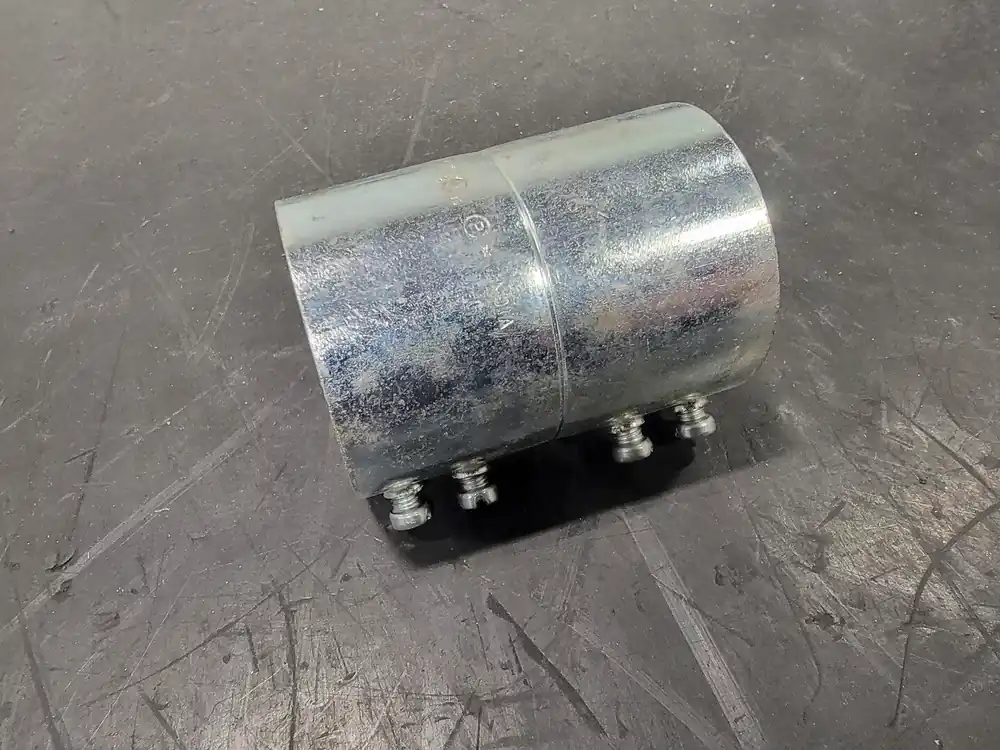 2" EMT Set Screw Coupling 465 (Box of 4)
