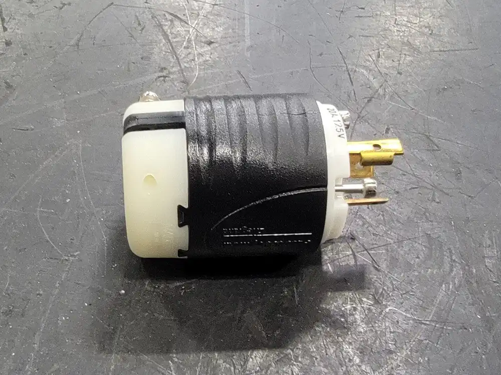 20A 125V Turnlok Plug L520-P