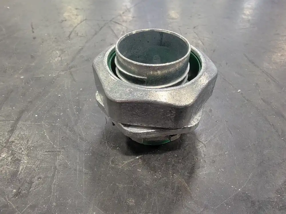 1-1/4" Liquid Tight Connector 433-LTI2 (Box of 12)