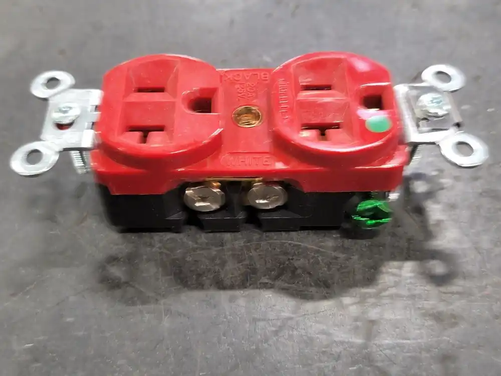 20A 125V Duplex Receptacle HBL8300HRED