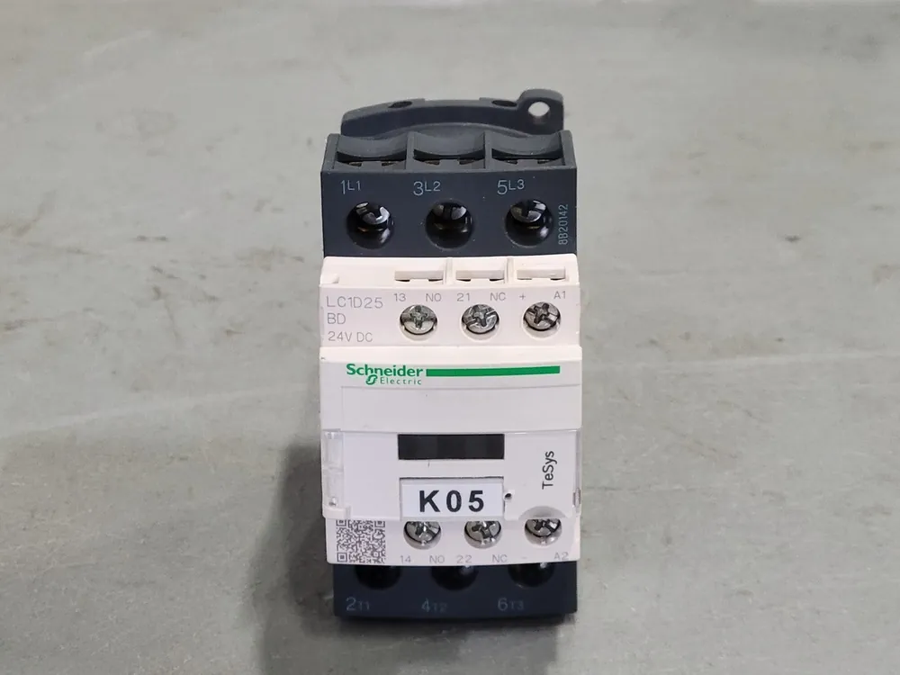 25 Amp, 3 Pole, 1NO + 1NC, 24 VDC Coil Contactor LC1D25BD