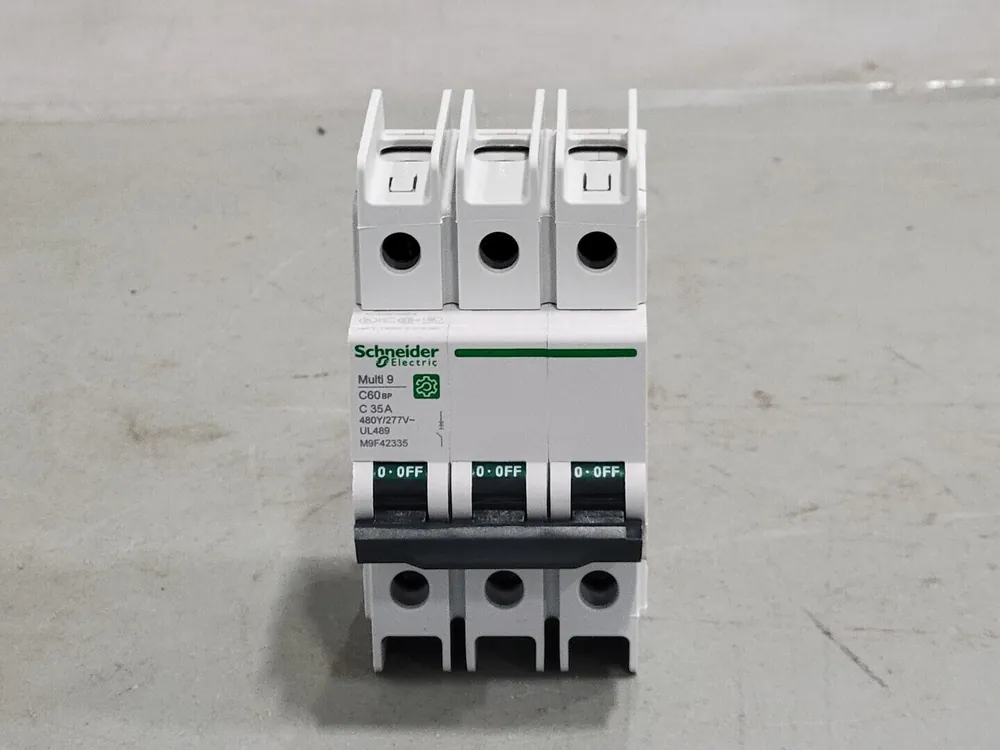 35 Amp, 3 Pole, 480Y/277 volts Circuit Breaker M9F42335 (Box of 4)
