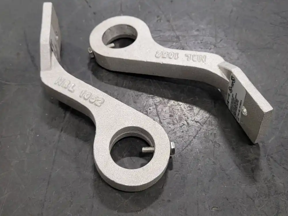 DURAPRO Offset Wall Mount Kit DP1052MTK