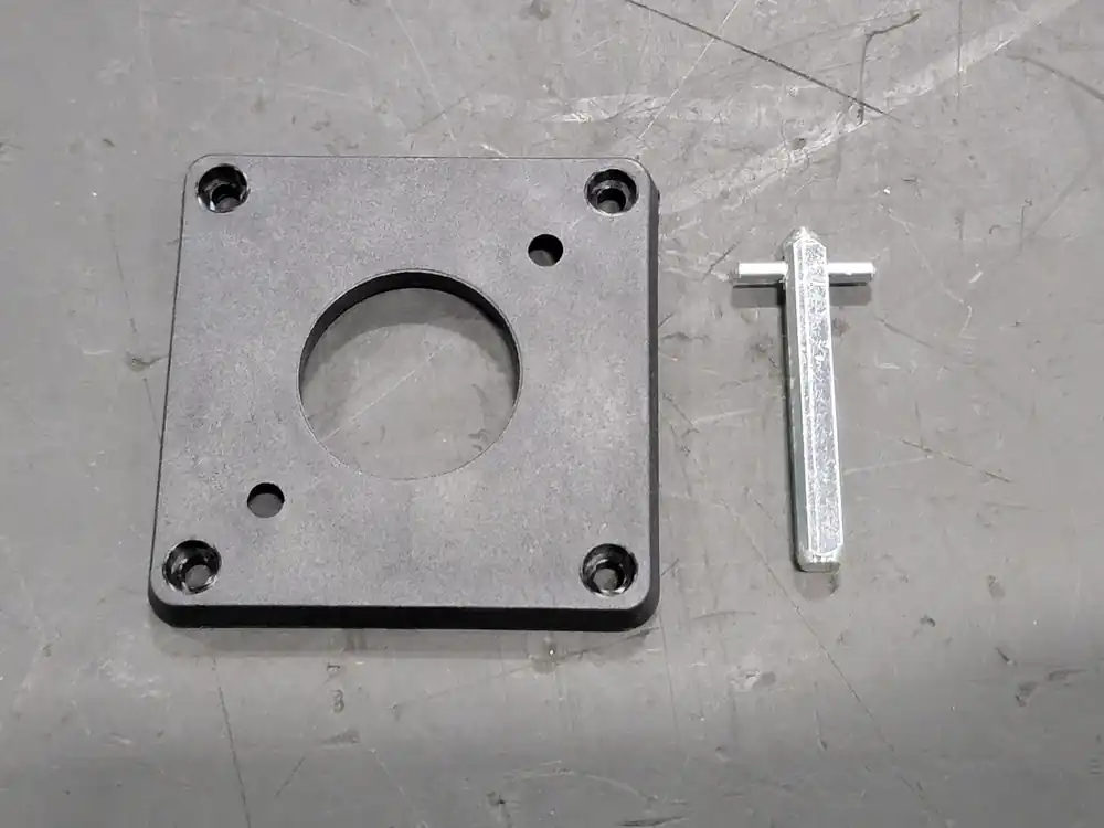 KIINNITYSLEVY Handle Adapter OHZX6, 1SCA022559R5670