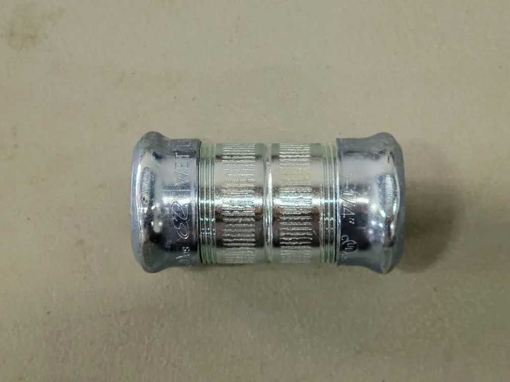 1-1/4" Compression Type EMT Straight Connector 7125S (Box of 3)