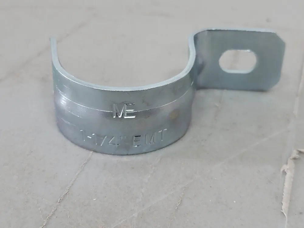 1-1/4" One Hole Conduit Strap Snap-On Type (Box of 20)