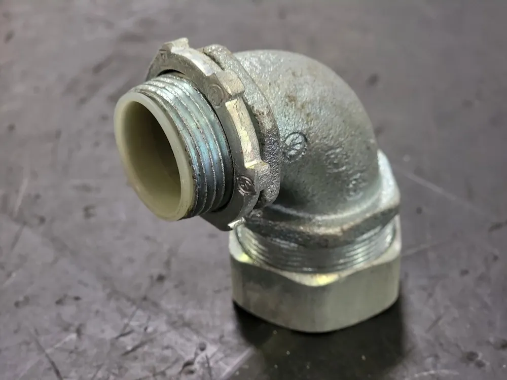 1" 90 deg Liquid-Tite Connector Insulated Throat 12-100B (Box of 50)