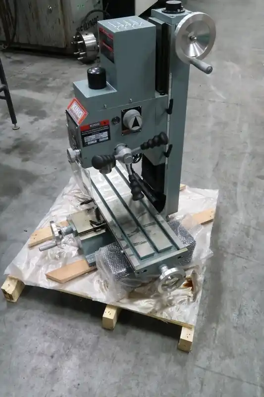 KC-20VS-2 Milling/Drilling Machine w/ Digital Readout