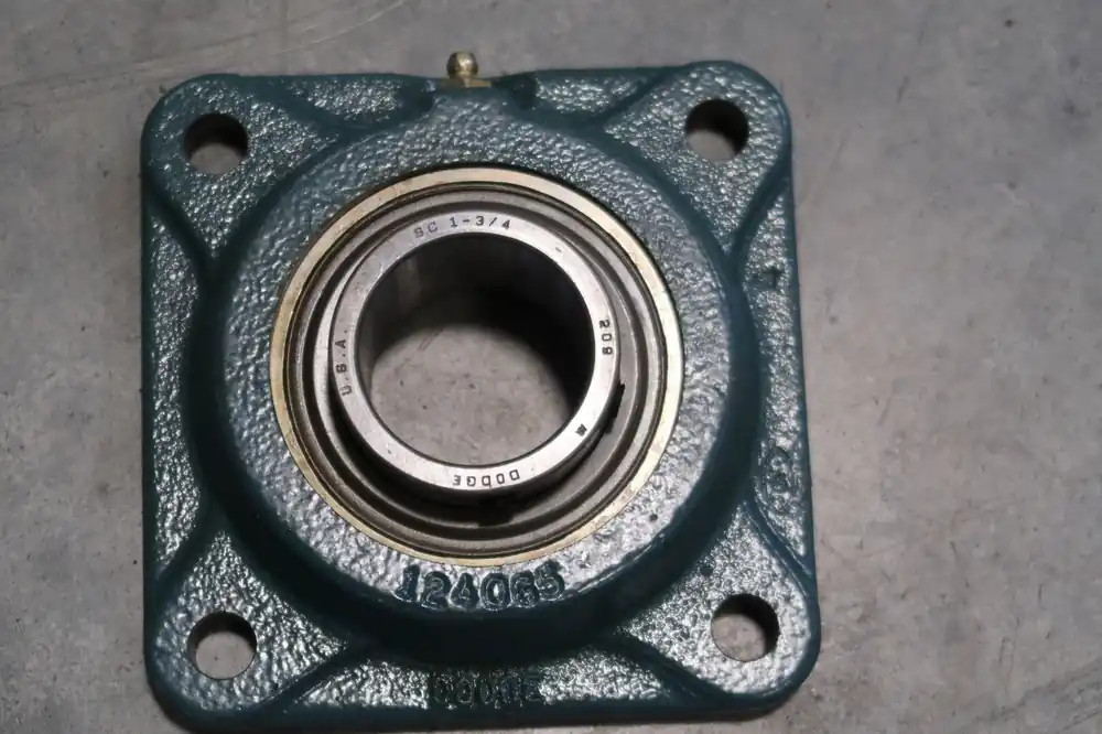 1-3/4" Flange-Mount Ball Bearing Unit F4B-VSC-112