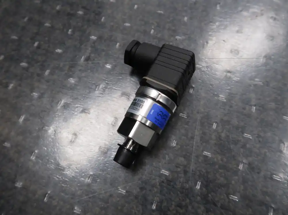 Pressure Transmitter MBS 3100-2211-A6FB-04-4