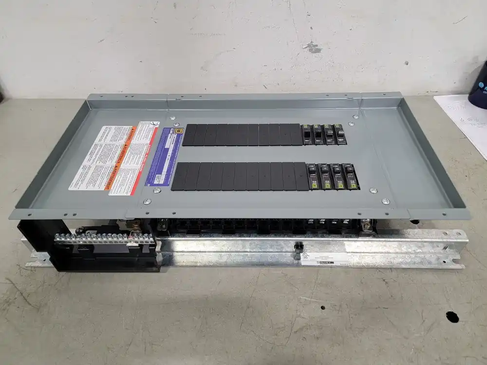 100A, 120V, 1Ph, 30 Pole spaces, Panelboard Interior NQ30