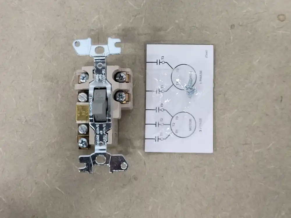 30A 600V 10hp 1Ph Manual Motor Controller 7802-MD