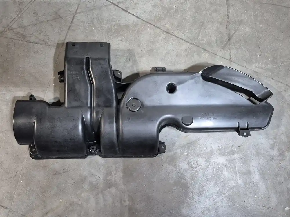 Lower Duct BC3Z-18490-D