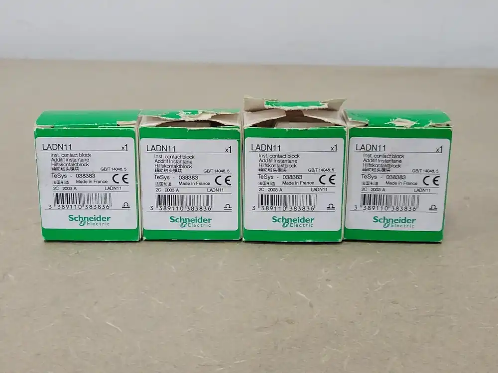 Auxillary Contact Block LADN11 (Lot of 4)