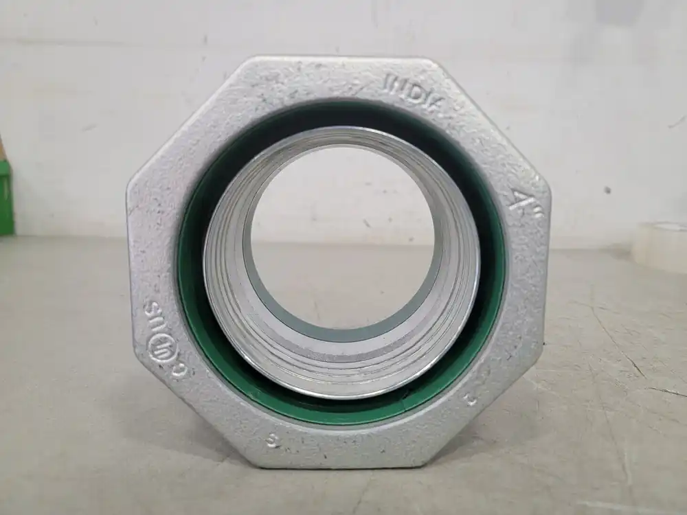 4" Liquidtight Straight Connector